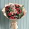 Букет цветов из: Гвоздики и Розы в Малиновом озере