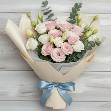 Букет цветов из:  Лизиантусы #REPLACE_PRED# Малиновом озере