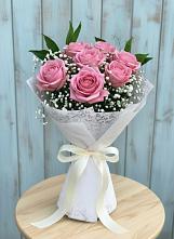 Букет цветов из:  Розы в Малиновом озере