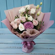 Букет цветов из:  Розы и Лизиантусы #REPLACE_PRED# Малиновом озере