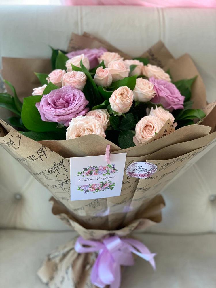 Букет цветов из: Розы в Малиновом озере