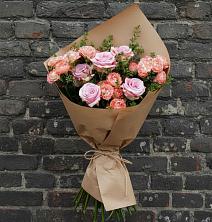 Букет цветов из:  Розы в Малиновом озере
