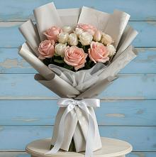 Букет цветов из:  Розы в Малиновом озере