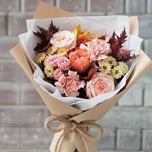 Букет цветов из:  Гвоздики, Хризантемы и Розы #REPLACE_PRED# Малиновом озере