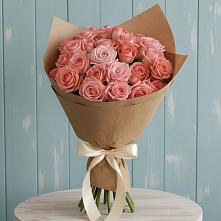 Букет цветов из:  Розы #REPLACE_PRED# Малиновом озере