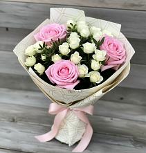 Букет цветов из:  Розы #REPLACE_PRED# Малиновом озере