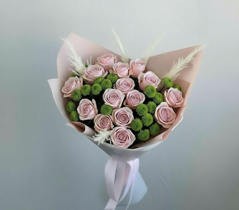 Букет цветов из: Розы и Хризантемы в Малиновом озере