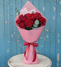 Букет цветов из:  Розы в Малиновом озере