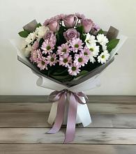 Букет цветов из:  Хризантемы и Розы в Малиновом озере