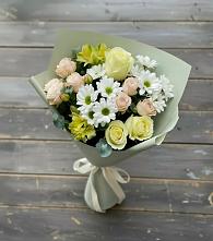 Букет цветов из:  Альстромерии, Розы и Хризантемы в Малиновом озере