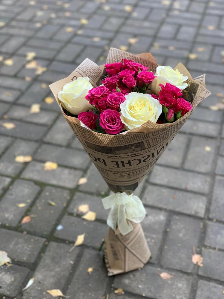 Букет цветов из: Розы в Малиновом озере