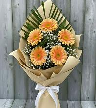 Букет цветов из:  Герберы в Малиновом озере