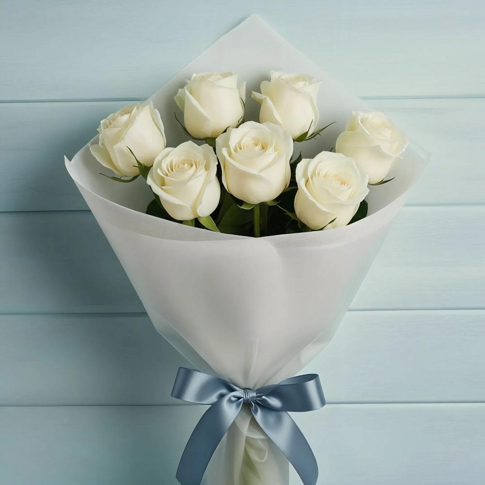 Букет 7 Белых роз Эдлесс Лав в Малиновом озере